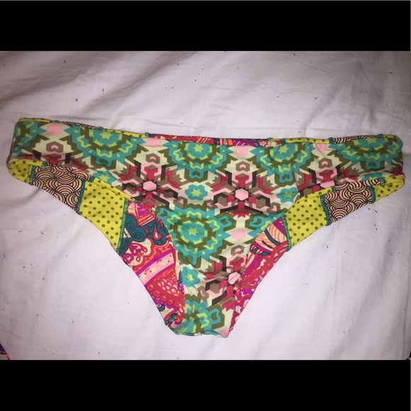 Reversible Maaji bottoms - Picture 3 of 3